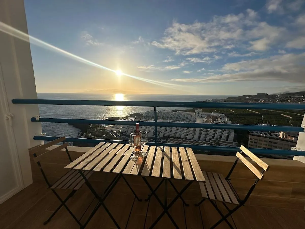 פלאיה פראיסו Sunset Over Paradise